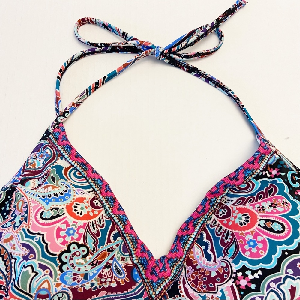 Sold La Blanca Purple Paisley Halter V Neck Tummy Control One Piece Swimsuit - Picture 4 of 8